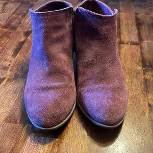 Ankle boots Diba worn one time. Great condition.